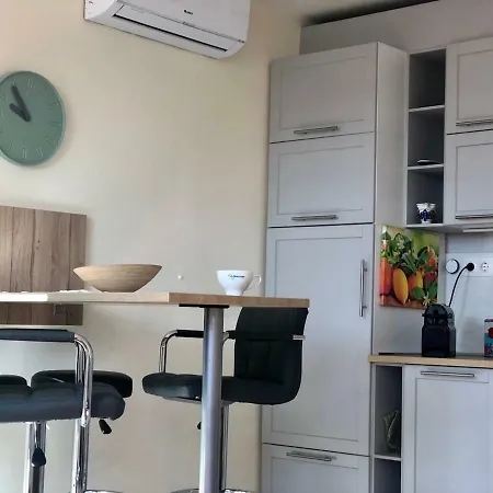 Varadi Antal Utca Апартаменты *